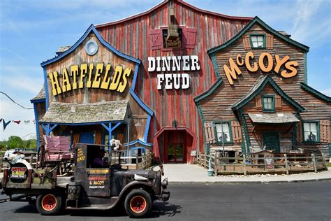 The 11 Best Dinner Shows in Pigeon Forge 2024 - Smoky …