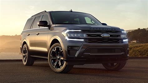 The 2023 Ford Expedition Limited 4×4 full size SUV