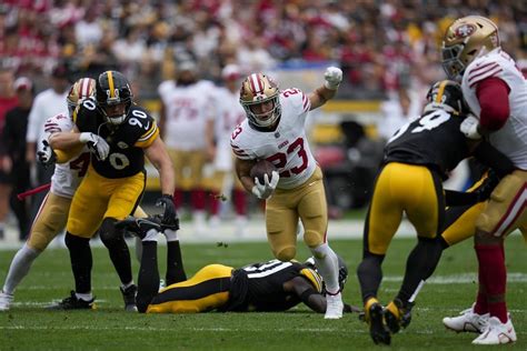The 49ers get off to a fast start to the season with a blowout win over the Steelers