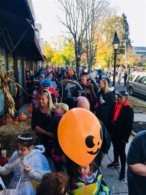 The Annual Halloween Walk in Downtown Ridgefield