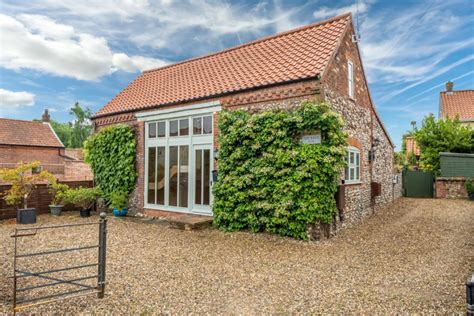 The Barn (GR), Great Ryburgh - Last Minute Cottages