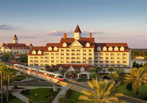 The Best Hotels CLOSEST to Walt Disney World® …