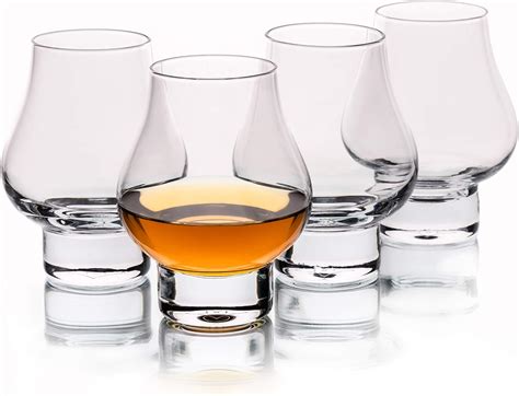 The Best Online Stores for Whiskey, Whiskey Glasses and Other Barware