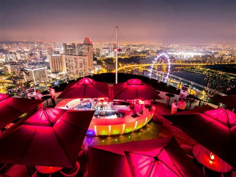 The Best Rooftop Bars in Singapore - Culture Trip