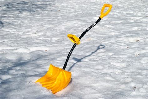 The Best Snow Shovel for 2024 Reviews by Wirecutter - New York …