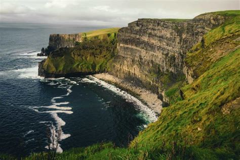 The Best Way to See The Cliffs of Moher - Bobo and ChiChi