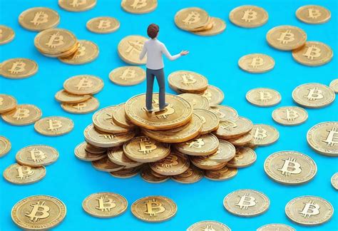 The Bitcoin Community: A Decentralized Governance Model