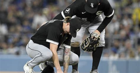 The Chicago White Sox lose Mike Clevinger mid-fifth inning but rally to top the Los Angeles Dodgers 8-4