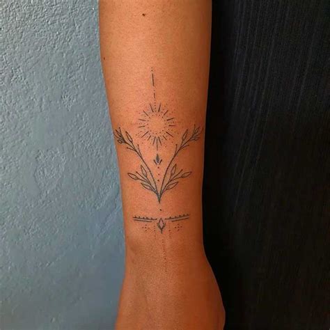The Complete Guide To Wrist Tattoos and How to Find the Perfect Design