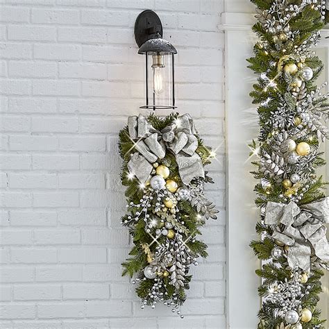 The Cordless Prelit Silver And Champagne Holiday Trim (Sconce