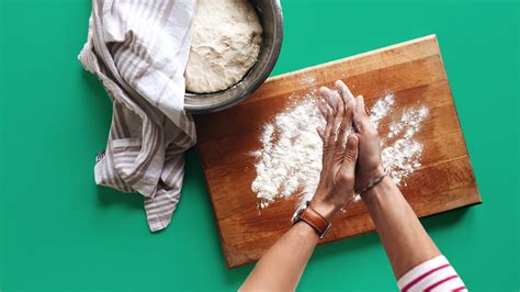 The Difference Between AP Flour and All-Purpose Flour - Greatist