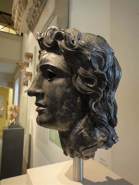 The Emergence of the Classical Style in Greek Sculpture