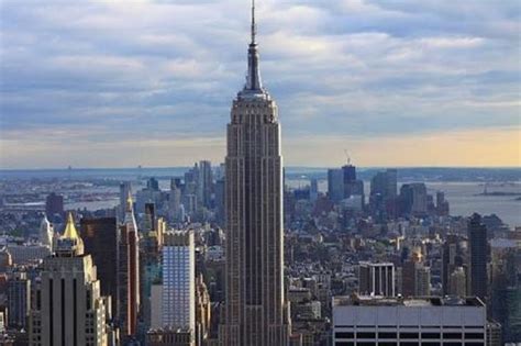The Empire State rings in the new year with a pay bump for minimum-wage workers
