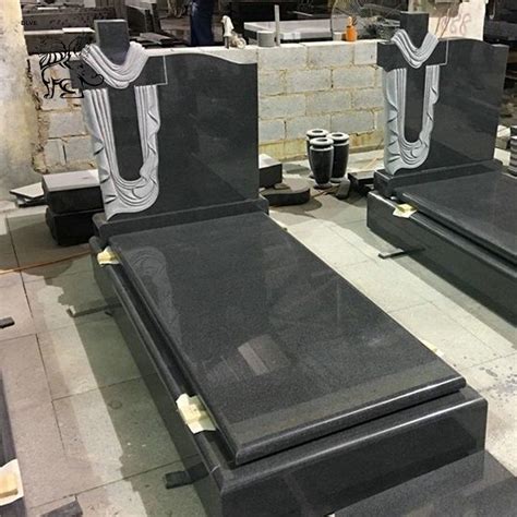 The Granite Company Wholesalers of granite slabs and tombstones