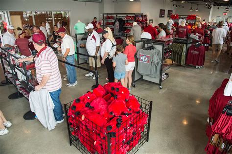 The Hog Heaven Store in Bud Walton... - Arkansas Razorbacks