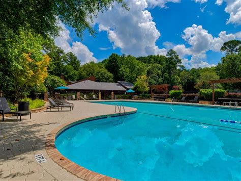 The Lodge on the Chattahoochee Apartments - Sandy Springs, GA …