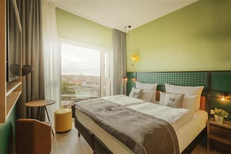 The Niu Dwarf-Berlin Updated 2024 Room Price-Reviews & Deals