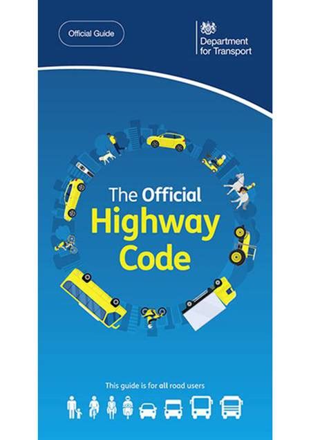 The Official Highway Code Paperback – Illustrated, 28 Sept. 2007 - Am…