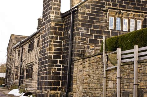 The Old Manor House, Wyke, Bradford - British Listed Buildings