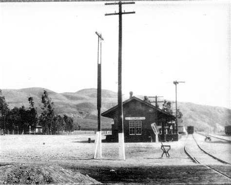 The Old Road over Santa Clara River and the Southern Pacific ...