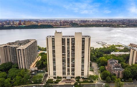 The Plaza Fort Lee New Jersey Apartment Building Co-op