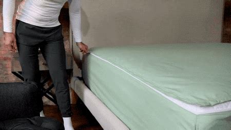 The Quickzip Fitted Sheet System QuickZip Sheet