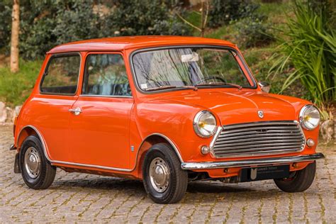 The Second Coming of the Austin Mini - Road & Track