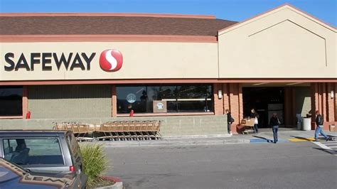 The Specialists and Cons of Having a Safeway Club Card