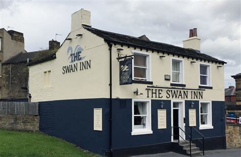 The Swan Inn & Bistro in Olney : The UK High Street