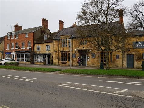 The Swan Inn - Hotel in Moreton in Marsh, England