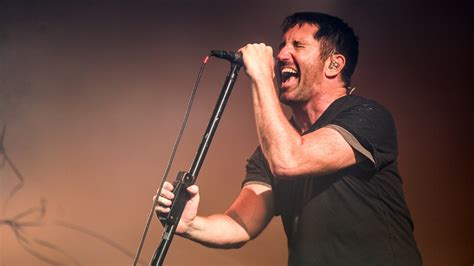 The Tragic Real-Life Story Of Nine Inch Nails - Grunge