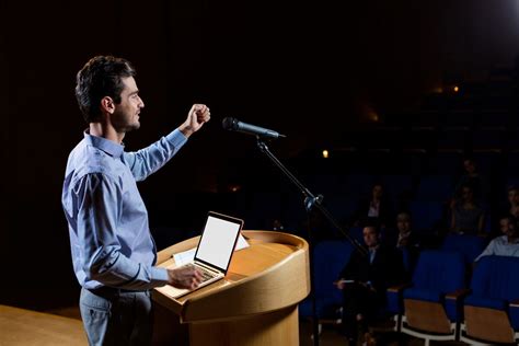 The Ultimate Guide to Hiring a Public Speaking Coach for Success