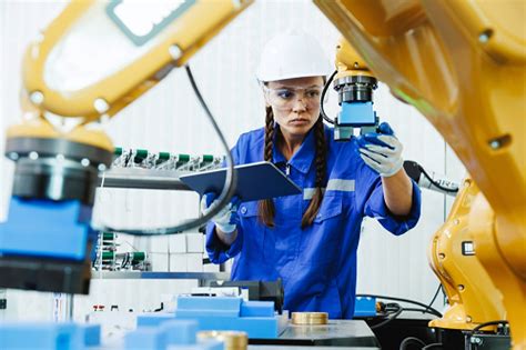 The Ultimate Guide to Industrial Robot Safety Training: Protect Your Workforce and Operations