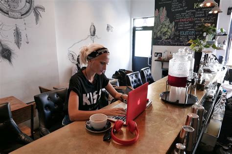 The Ultimate Guide to LA Coffee Shops with Free Wi-Fi