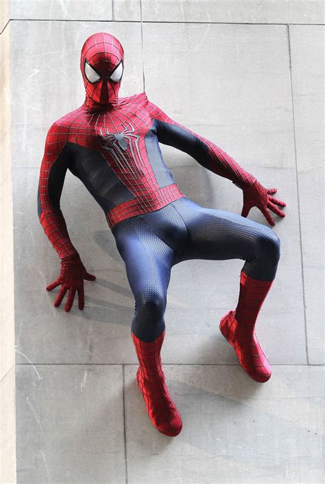 The Ultimate Guide to Look Like Your Favorite Superhero with the Amazing Spider-Man 2 Costume