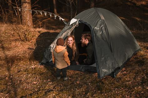 The Ultimate Guide to Putting Up Tents: A Comprehensive Resource for Beginners and Experts Alike