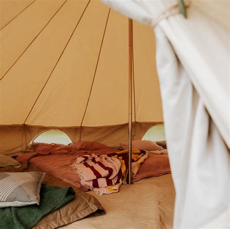 The Ultimate Guide to Spray Tan Tents: Everything You Need to Know