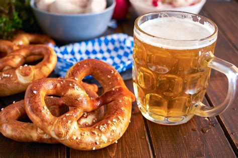 The Valley’s Ultimate Oktoberfest Guide - Valley Girl