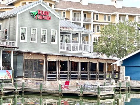 The Village of Baytowne Wharf: Restaurants and Entertainment …