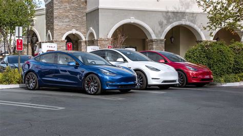 The Waiting List To Buy A Tesla Is Growing Rapidly