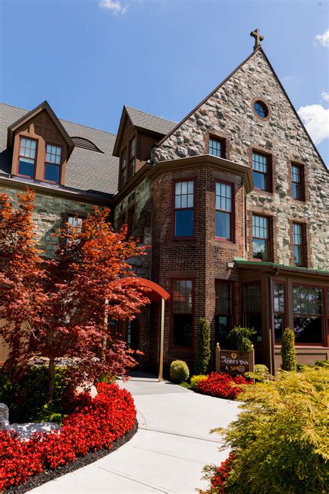 The abbey inn and spa. The Abbey Inn & Spa. 900 Fort Hill Road Peekskill, NY 10566 . Direct: (914) 736-1200 Fax: (914) 739-3705 Toll-Free: (833) 242-9888 . Email: info@theabbeyinn.com. Apropos Restaurant and Bar Hours. We're pleased to offer Happy Hour from Monday - Friday, with special prices on appetizers, glasses of wine and local Hudson Valley beers. 