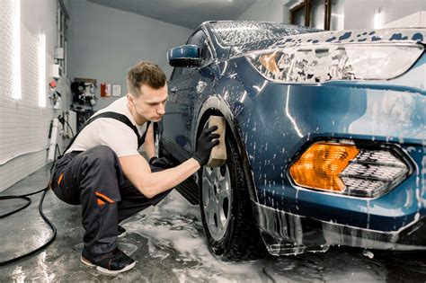 The auto spa. The Auto Spa offers a full range of detailing services. If you have a car, truck, or automotive that you need detailed give us a call or come in and we'll tell you what we can do for you. We have a wide array of Auto Detailing Services available including: Express Detailing. Full Interior shampoos and detail. 