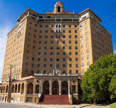 The baker hotel. In fact, it’s not even a restaurant but a ballroom inside a resting spot in Saint Charles, Illinois called Hotel Baker. This is a common choice, as directors often use alternative locations to ... 