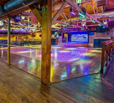 The barn sanford. Nov 12, 2021 · The last concert at The Barn was on November 12, 2021. The bands that performed were: Tracy Lawrence. The Barn's concert list along with photos, videos, and setlists of their past concerts & performances. 