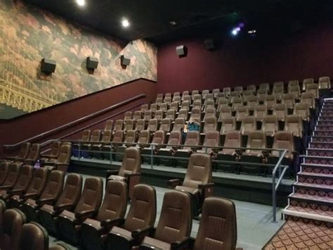 Blackstone Valley 14 Cinema de Lux (Showcase Cinemas) Open until 11:59 PM (800) 315-4000. Website. More. Directions Advertisement. 70 Worcester Providence Tpke Ste ...