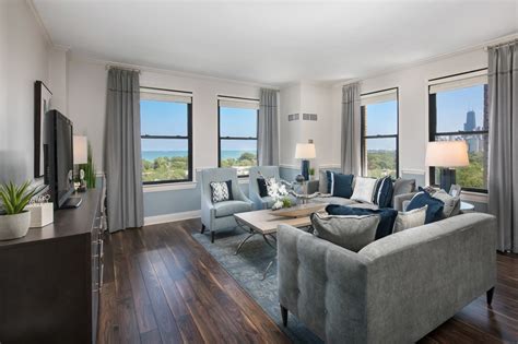 The belden stratford apartments. Sq. Ft.: 922. Rent: $5,850. Select. for apartment #PH11. Prices and special offers valid for new residents only. Pricing and availability subject to change at any time. View our available 1 - 1 apartments at The Belden-Stratford in Chicago, IL. 