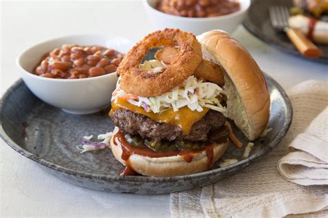 The best burger and onion rings - Pop