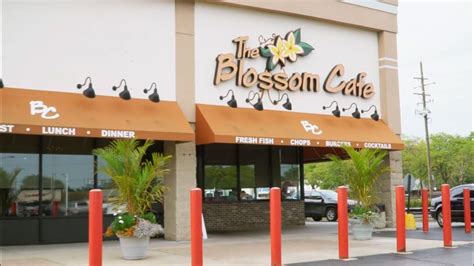 The blossom cafe. Apple Blossom Café & Catering is a family-owned café & catering service, celebrating southern comfort food in the heart of Clinton's Historic Downtown & Antique District. We serve all of your catering needs, whether you're getting married, hosting a banquet, holding a corporate meeting, or throwing a shower, we'll take care of the food and ... 
