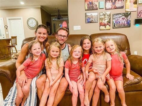 One OutDaughtered fan noted Parker Bubsy rarely looks happy in photos. The individual adds Parker normally looks “pouty” in her photos. Adam and Danielle Busby didn’t chime in on the confusion. But, OutDaughtered fans did have theories on what might be wrong with Parker Busby. Some noted she could be unhappy she wasn’t carrying …