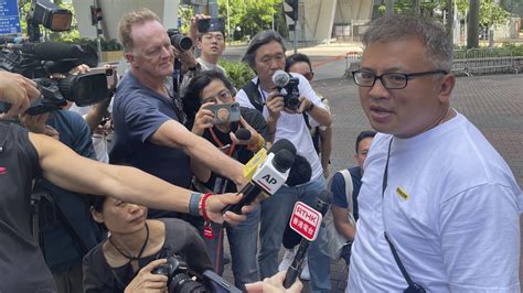 The chairman of Hong Kong’s leading journalist group gets jail term for obstructing a police officer